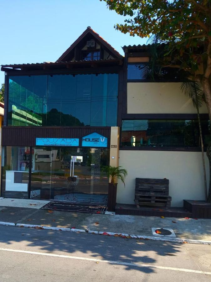 Pousada Bravo House Balneario Camboriu Exterior photo